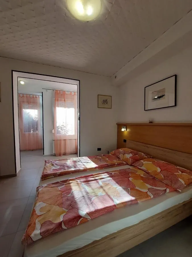 Apartmani Gamboc + Experience And Discounts Umag